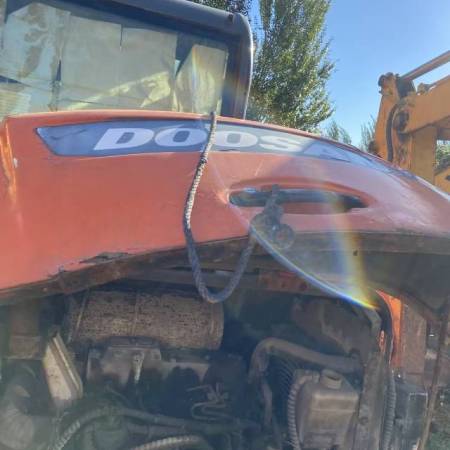 沃得重工W260-7履带式挖掘机