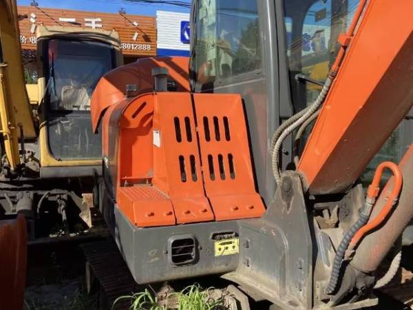 沃得重工W260-7履帶式挖掘機