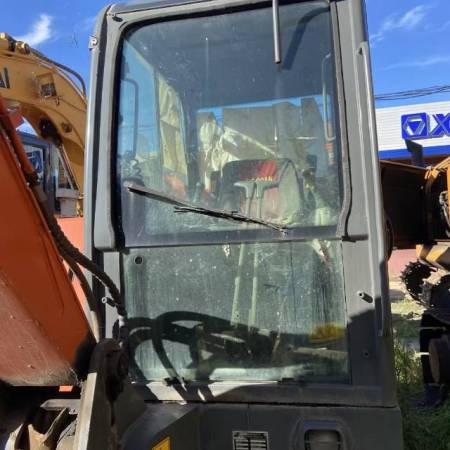 沃得重工W260-7履带式挖掘机