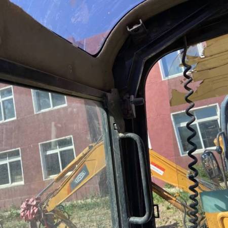 日立ZX65USB-3F履带式挖掘机