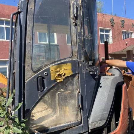 日立ZX65USB-3F履带式挖掘机