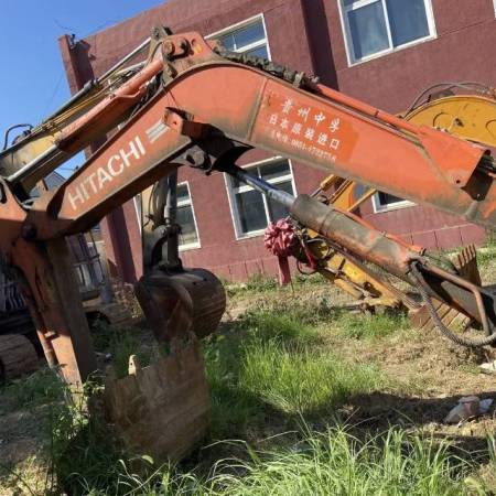 日立ZX65USB-3F履带式挖掘机