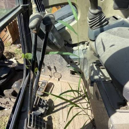 日立ZX65USB-3F履带式挖掘机