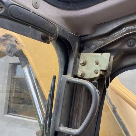 三一重工SY75C-8履带式挖掘机