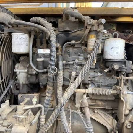 三一重工SY75C-8履带式挖掘机