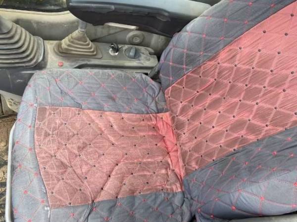 三一重工SY75C-8履帶式挖掘機(jī)