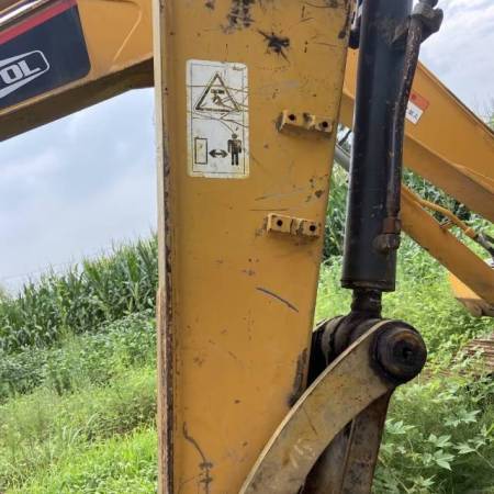 三一重工SY75C-8履带式挖掘机