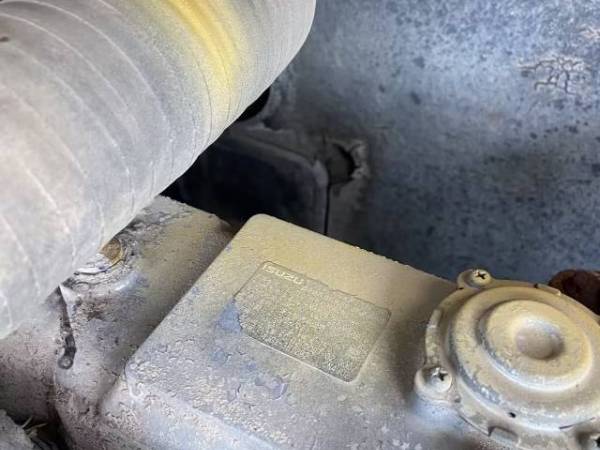 三一重工SY75C-8履帶式挖掘機(jī)