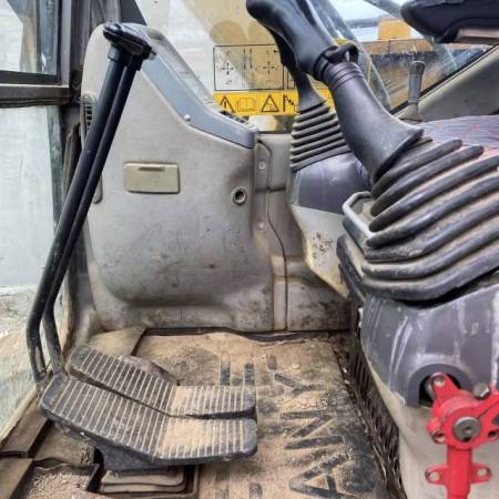 三一重工SY75C-8履带式挖掘机