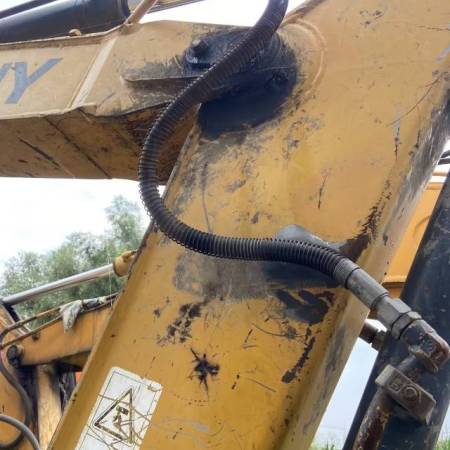 三一重工SY75C-8履带式挖掘机