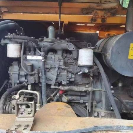 三一重工SY95C履带式挖掘机