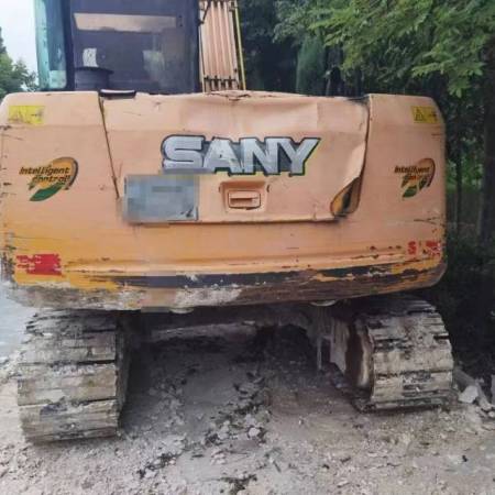 三一重工SY95C履带式挖掘机