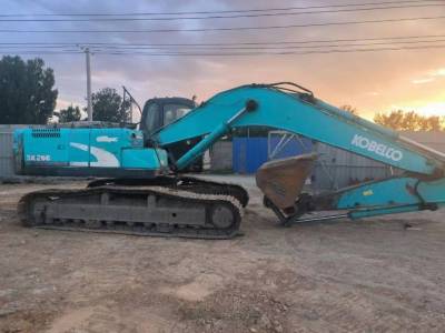 神鋼SK260履帶式挖掘機(jī)