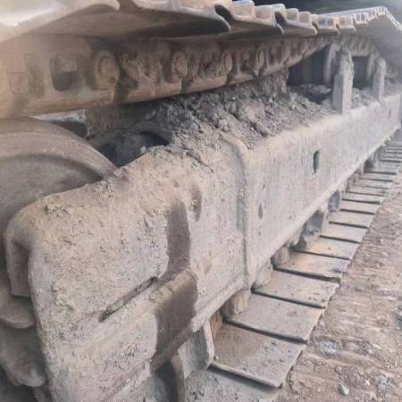 神钢SK260履带式挖掘机