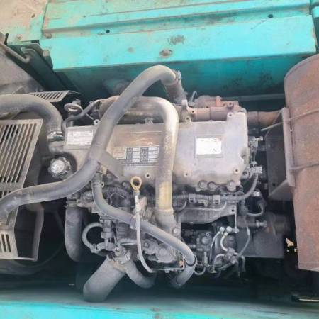 神钢SK260履带式挖掘机