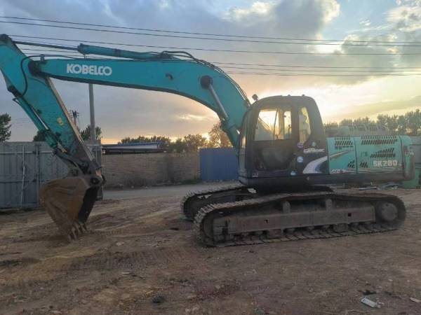 神鋼SK260履帶式挖掘機(jī)