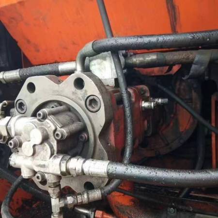 斗山DH225-7履带式挖掘机