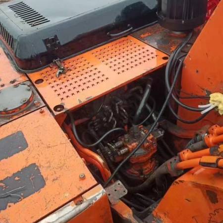 斗山DH225-7履带式挖掘机