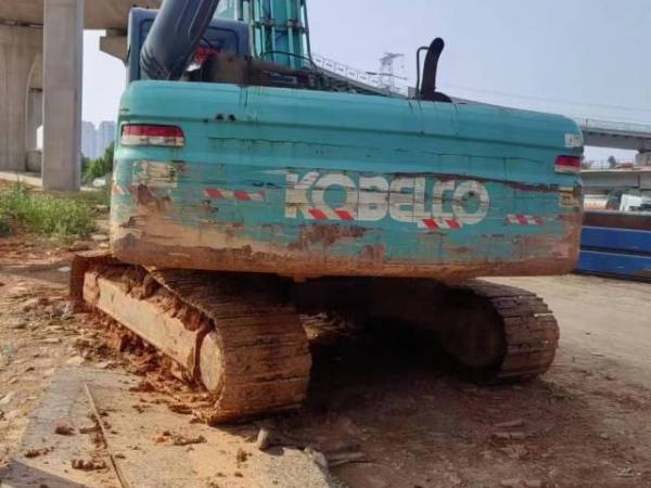 神鋼SK250履帶式挖掘機