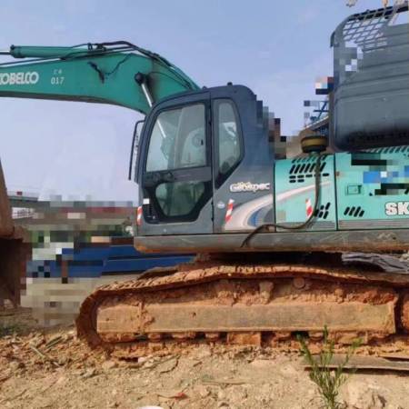 神钢SK250履带式挖掘机