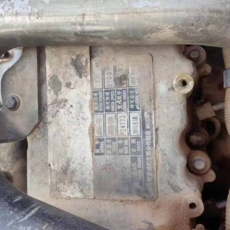 神钢SK250履带式挖掘机