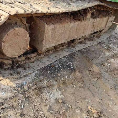 雷沃重工FR60履带式挖掘机