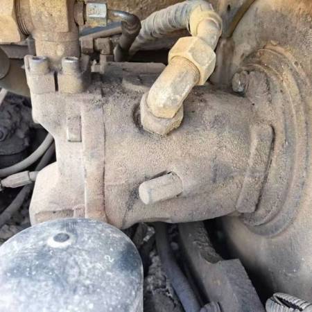 雷沃重工FR60履带式挖掘机