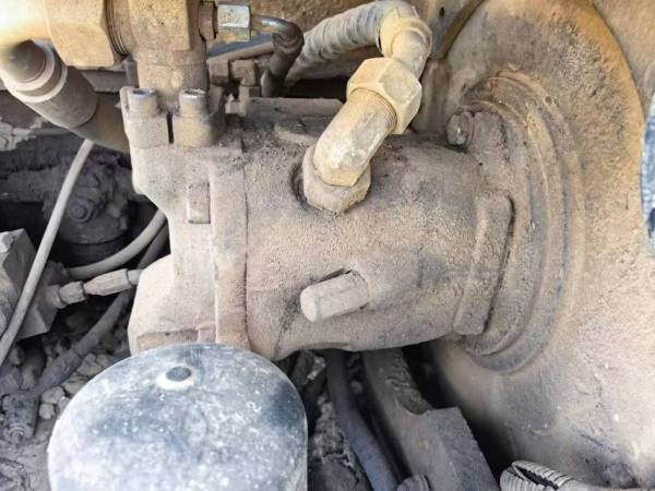 雷沃重工FR60履帶式挖掘機(jī)