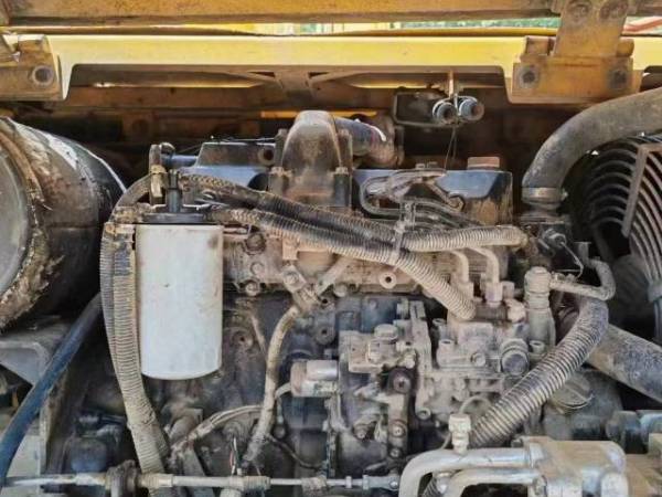 山東臨工LG685履帶式挖掘機