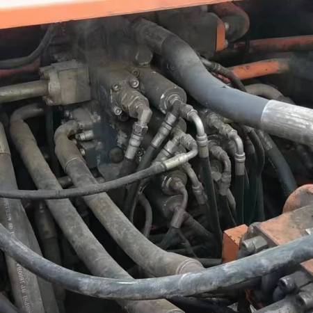 斗山DH300-7履带式挖掘机