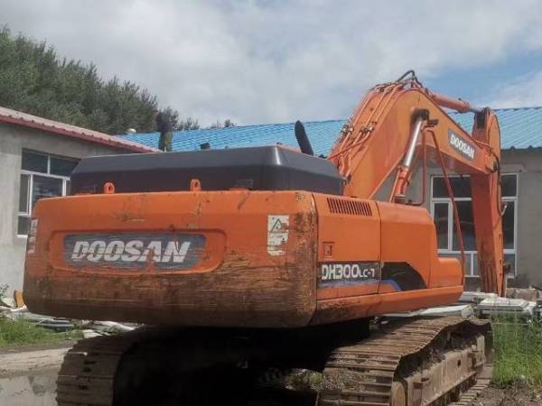 斗山DH300-7履帶式挖掘機