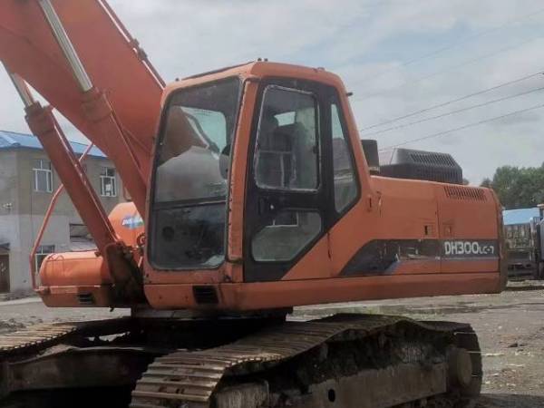 斗山DH300-7履帶式挖掘機