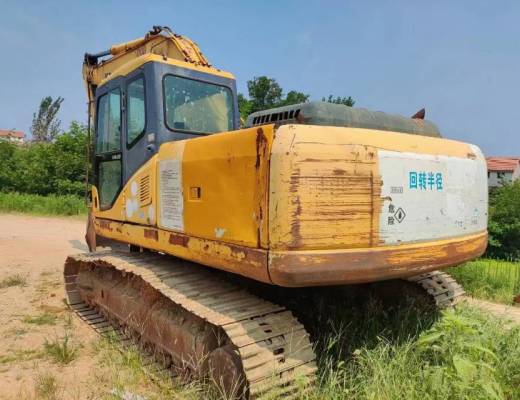 小松PC220-7履带式挖掘机