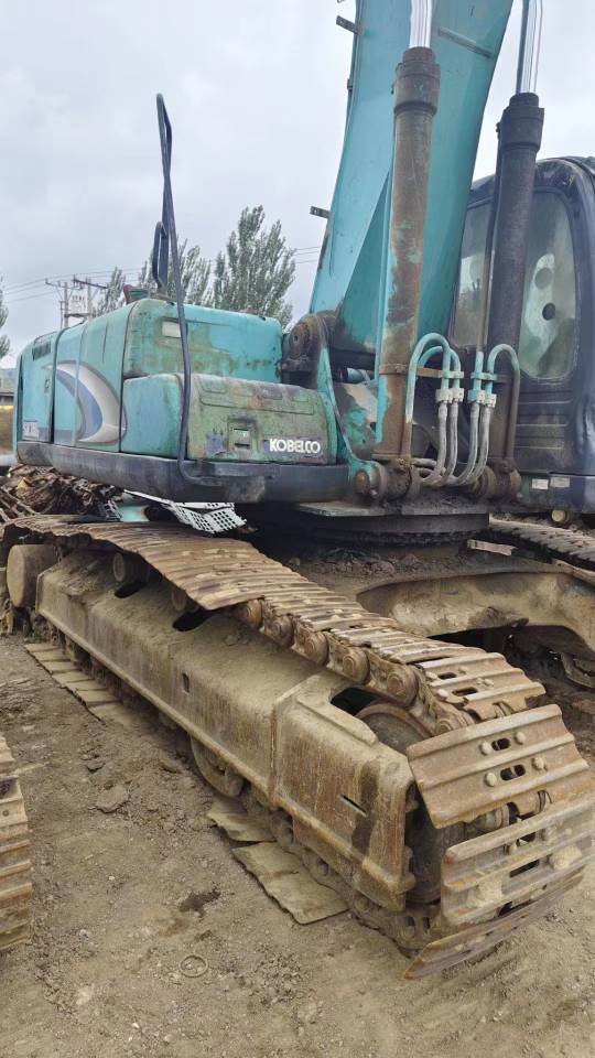 神鋼SK330-6E履帶式挖掘機(jī)