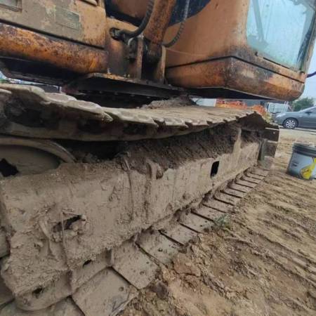 雷沃重工FR80-7履带式挖掘机