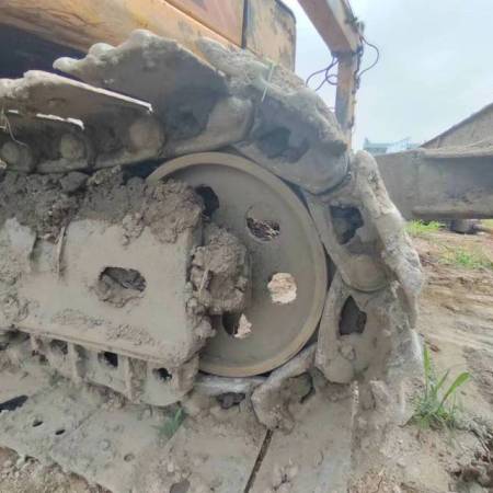 雷沃重工FR80-7履带式挖掘机