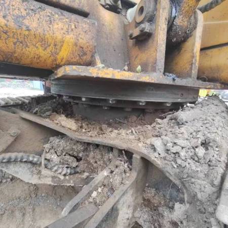 雷沃重工FR80-7履带式挖掘机