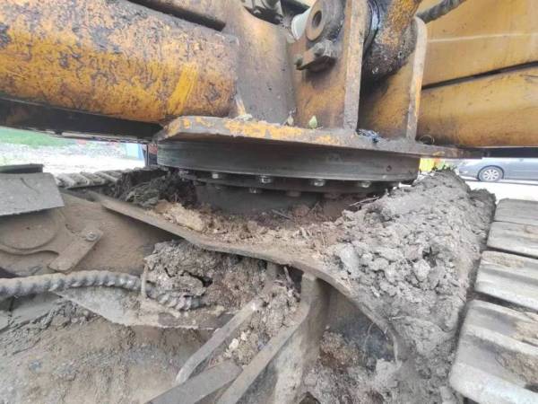 雷沃重工FR80-7履帶式挖掘機