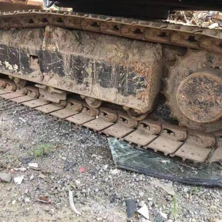 雷沃重工FR60履带式挖掘机