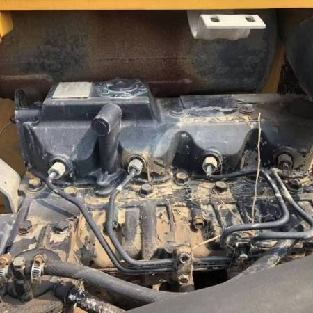 雷沃重工FR60履带式挖掘机