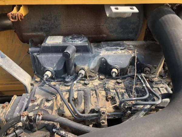 雷沃重工FR60履帶式挖掘機