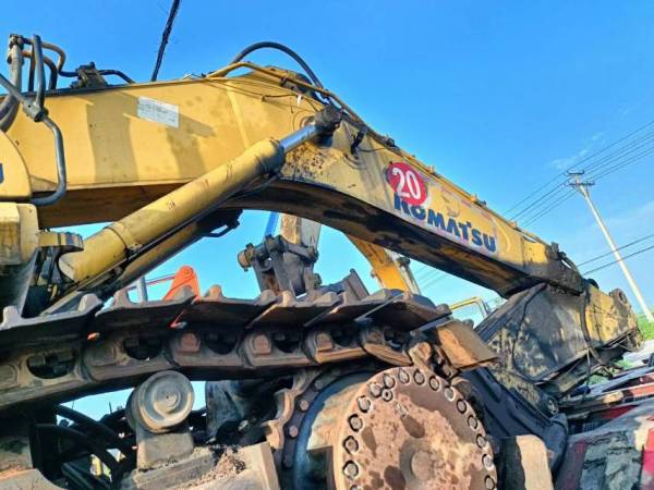 小松PC850-8履帶式挖掘機(jī)