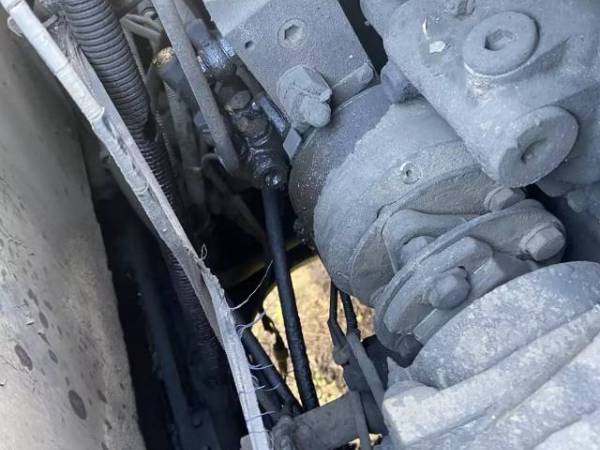 雷沃重工FR360-7履帶式挖掘機(jī)