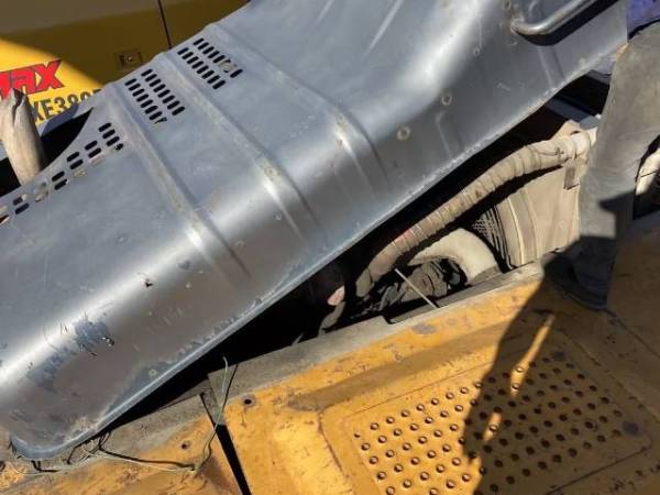 雷沃重工FR360-7履帶式挖掘機(jī)