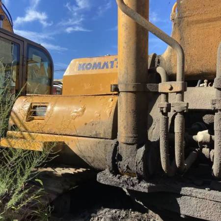 雷沃重工FR360-7履带式挖掘机