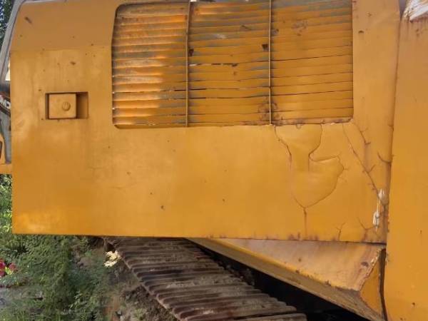 雷沃重工FR360-7履帶式挖掘機(jī)