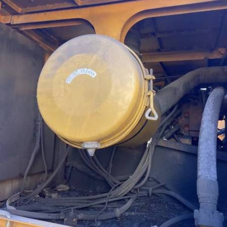 雷沃重工FR360-7履带式挖掘机