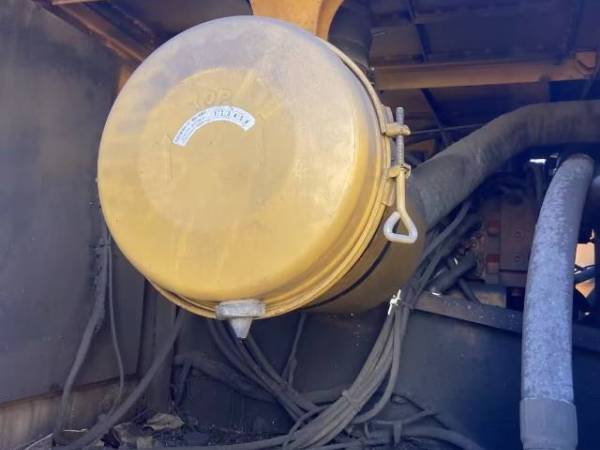 雷沃重工FR360-7履帶式挖掘機(jī)