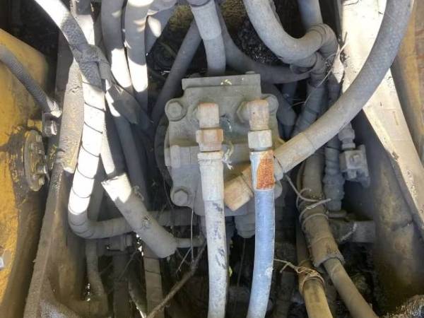 小松PC60履帶式挖掘機(jī)