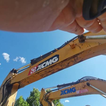 徐工XE490D履带式挖掘机